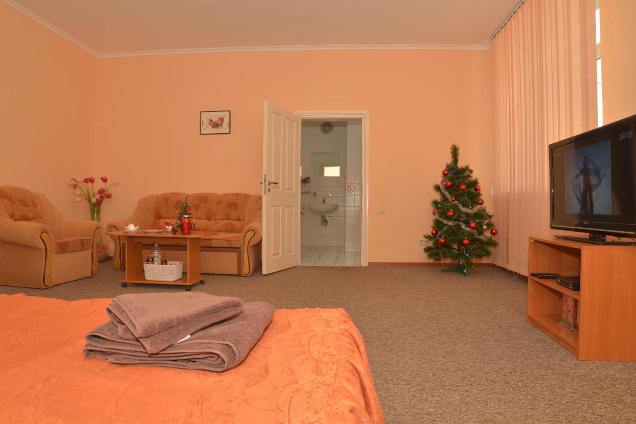Отель "Экспресс" Žytomyr Esterno foto