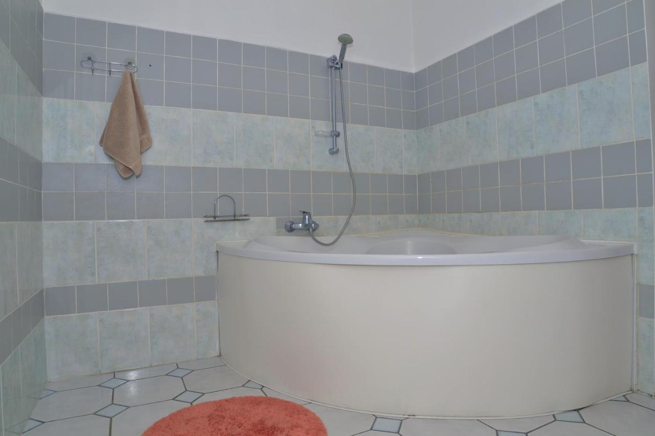 Отель "Экспресс" Žytomyr Esterno foto