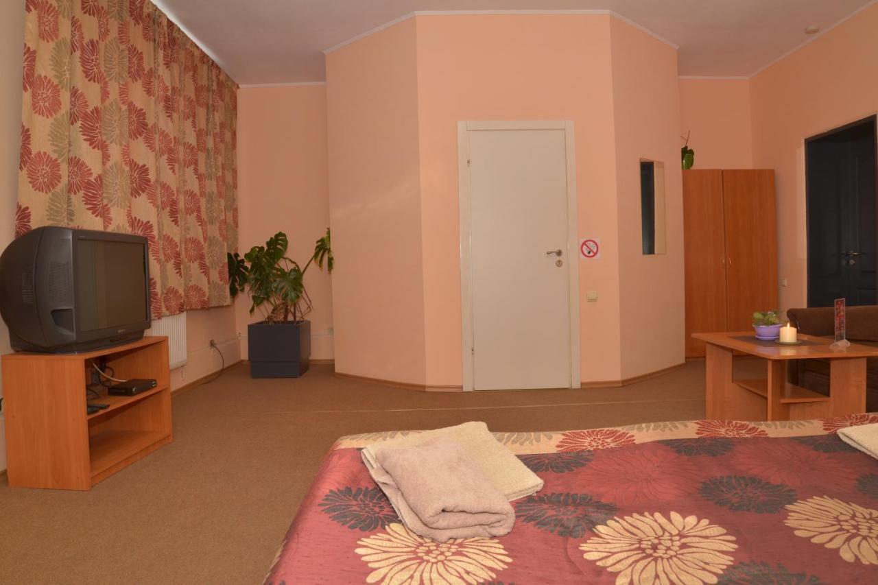 Отель "Экспресс" Žytomyr Esterno foto